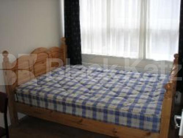 			3 Bedroom, 1 bath, 1 reception Flat			 Eden Grove, HOLLOWAY N7